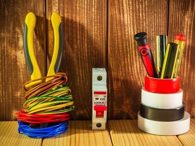 Why choose Your Neighborhood Electrician Pros for emergency electrical repair in Tuscaloosa, AL